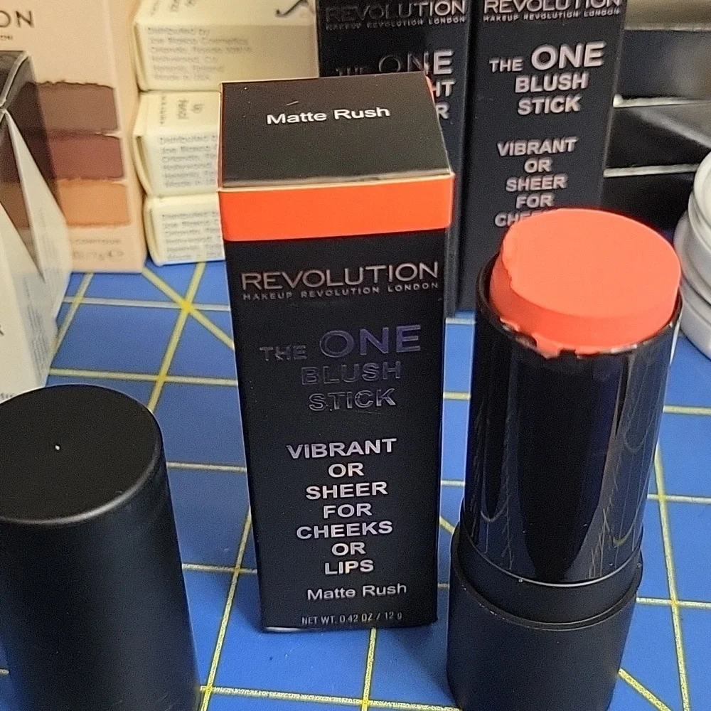 Revolution The One Blush Stick 12g NIB Matte Rush
